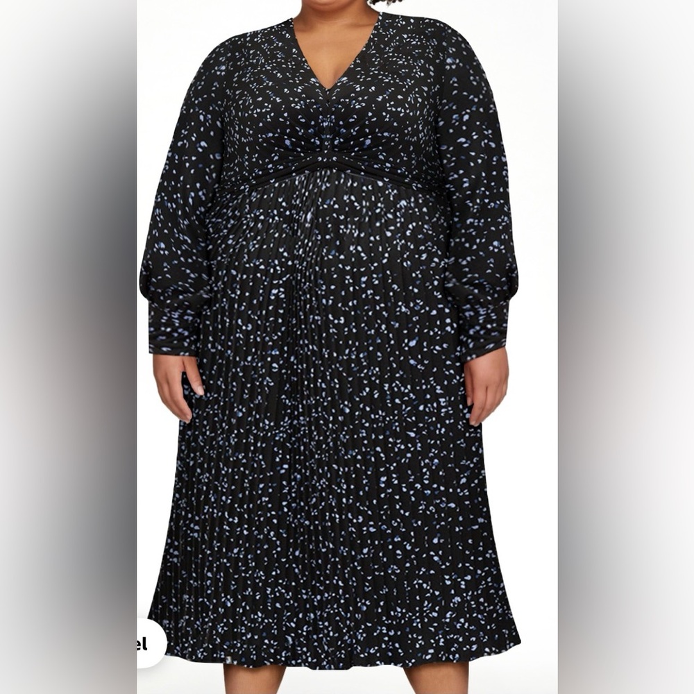 Eloquii Black Printed Long-Sleeve Pleated Midi Dress - Picture 5 of 5